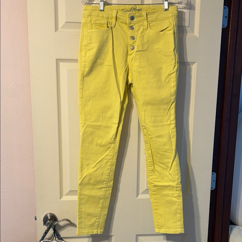 Universal Thread Lemon Grass Yellow Skinny Jeans with Button Fly 28